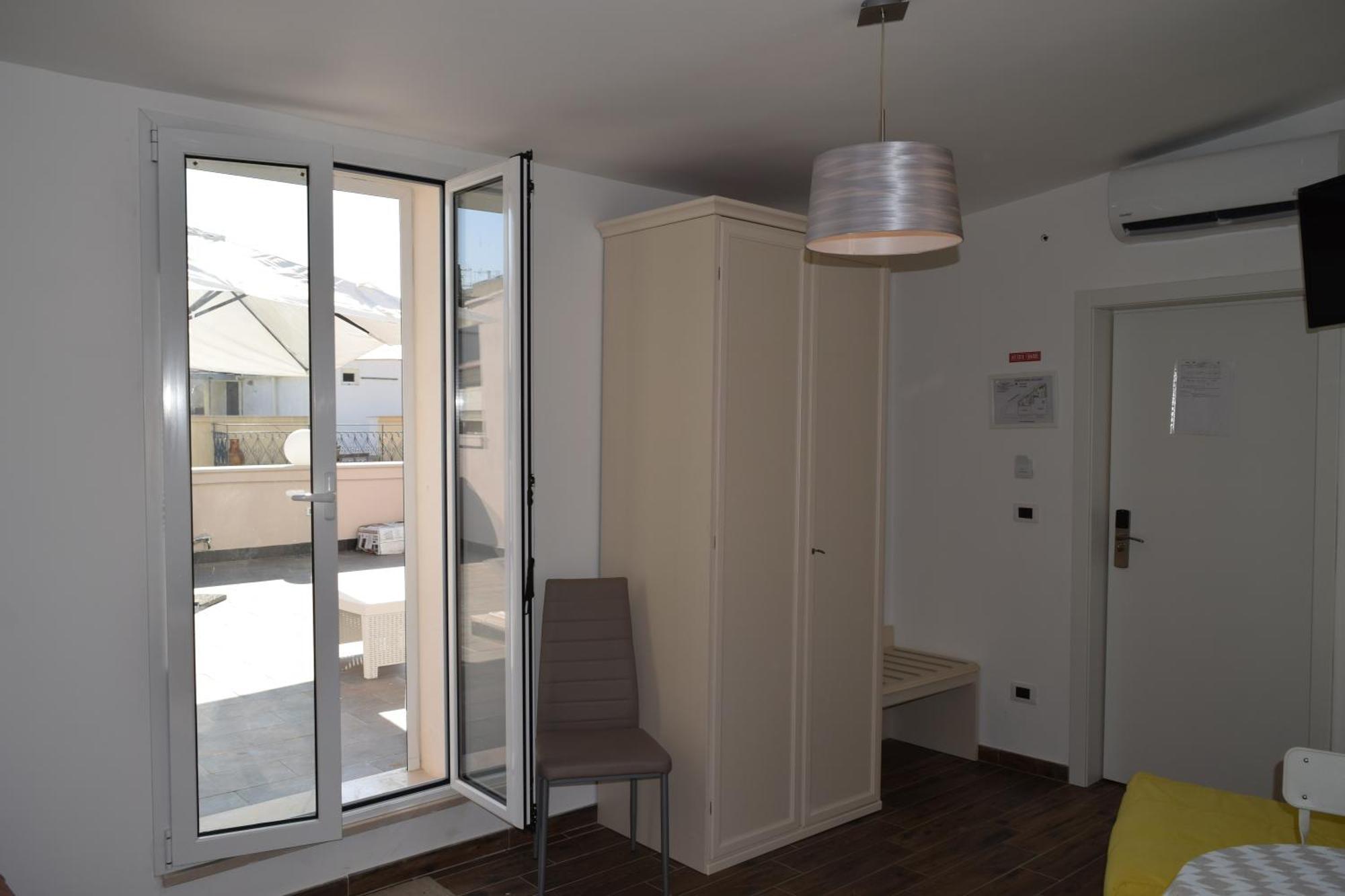 Domus Al Corso Con Servizio B&B Canosa di Puglia Exterior foto