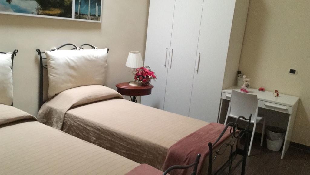 Domus Al Corso Con Servizio B&B Canosa di Puglia Exterior foto